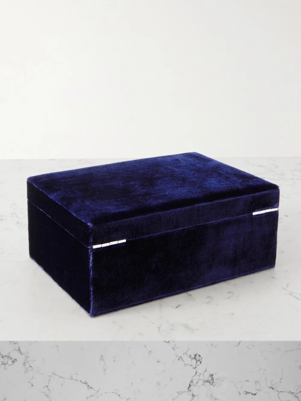 Back view of the Sophie Bille Brahe Trésor Grande Velvet Jewelry Box