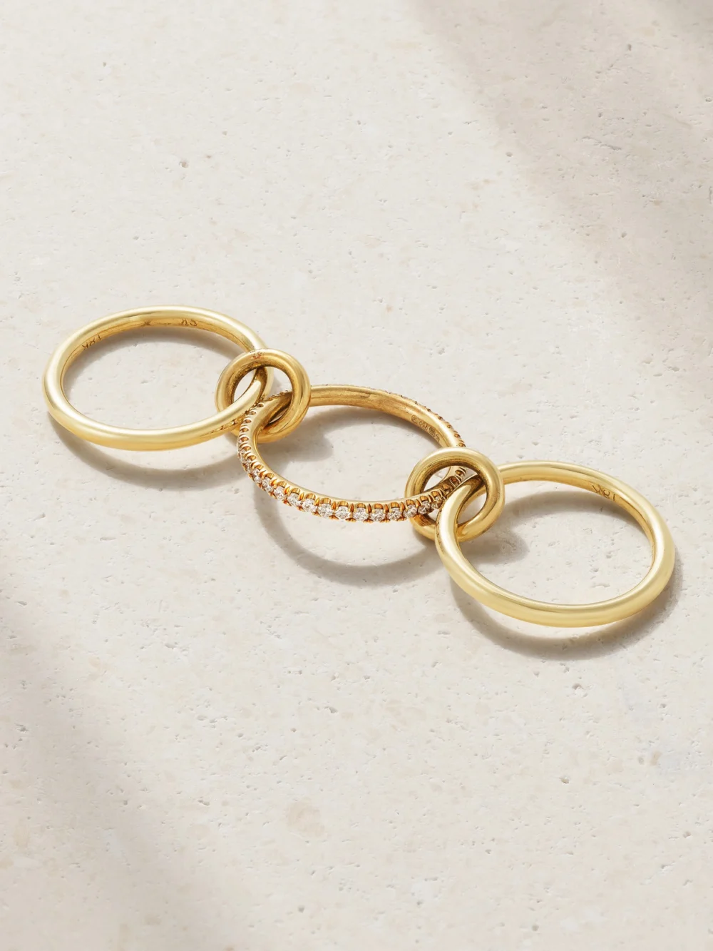 Back view of the Spinelli Kilcollin Sonny Set of Three 18-karat Gold Diamond Rings