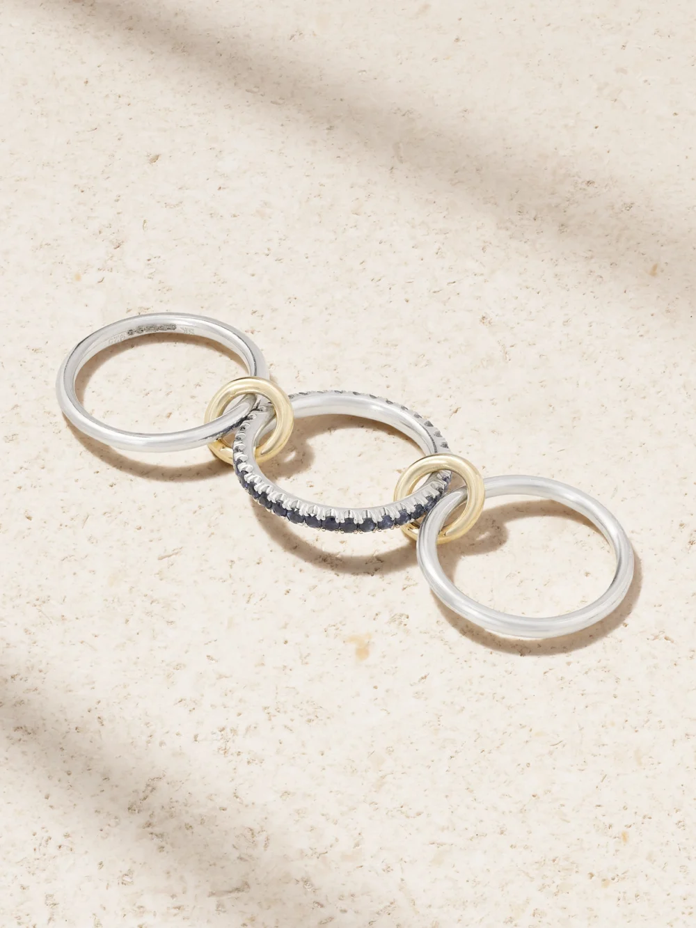 Back view of the Spinelli Kilcollin Tigris 18-karat Gold, Sterling Silver and Sapphire Ring
