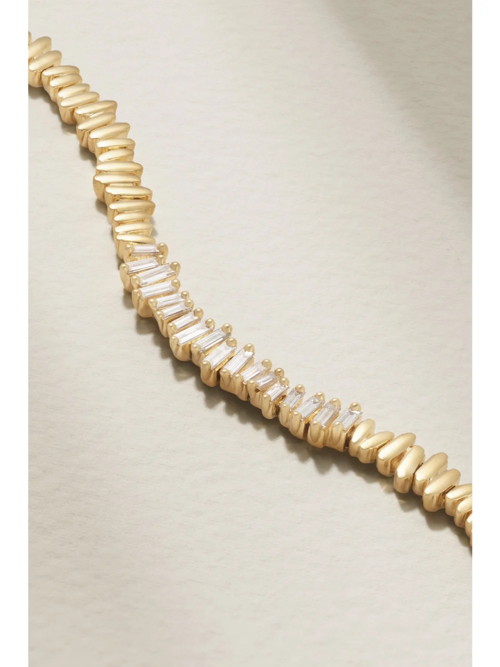 Close-up detail of the Suzanne Kalan 18-karat Gold Diamond Bracelet