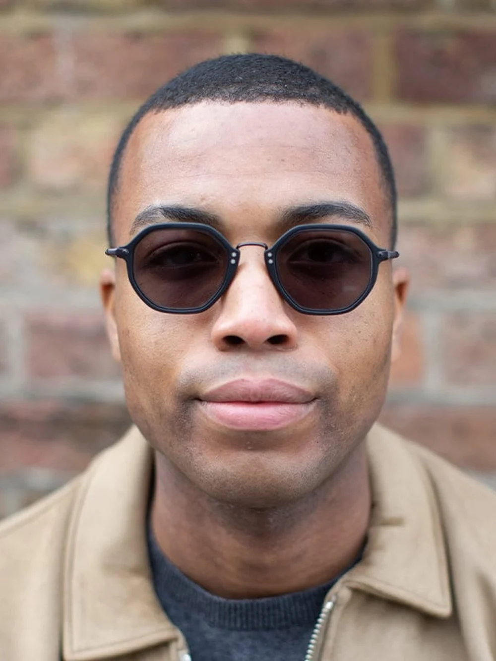 Taylor Morris Westbourne Sunglasses in Black in Matte Black / Grey, view 4