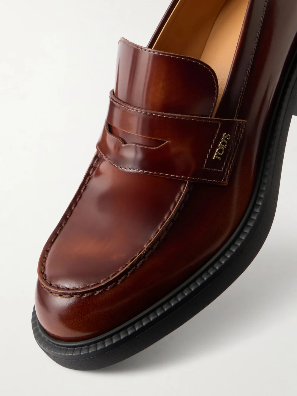 Close-up detail of the Tod's Gomma 60 Leather Loafers