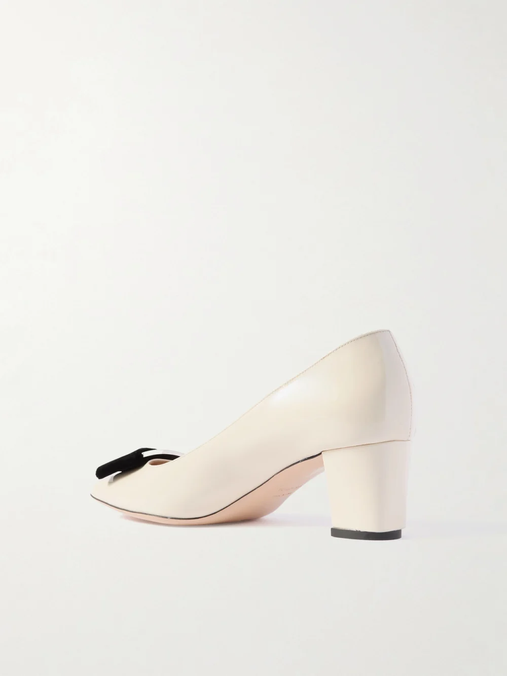 Back view of the Tom Ford Audrey Embellished Velvet-trimmed Patent-leather Pumps