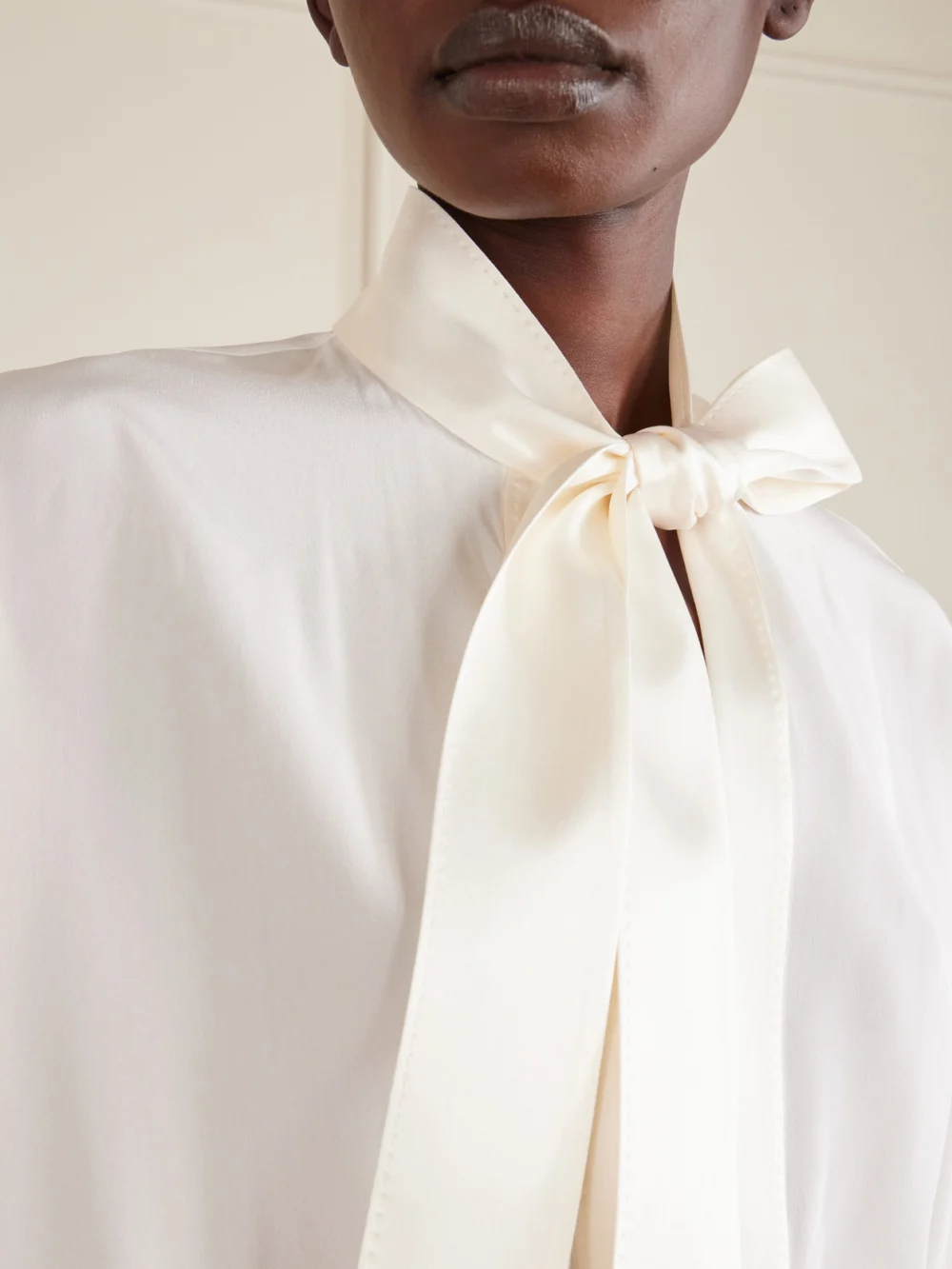 Close-up detail of the Tom Ford Pussy-bow Satin-trimmed Silk Crepe De Chine Blouse