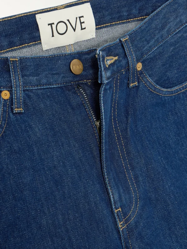 Close-up detail of the Tove Sade High-rise Straight-leg Recycled Jeans