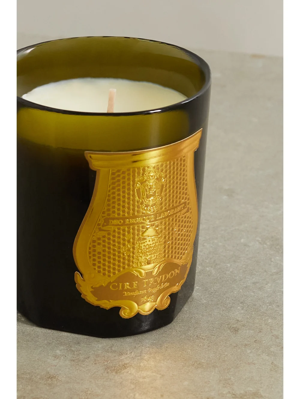 Close-up detail of the Trudon Madeleine Scented Candle, 270g
