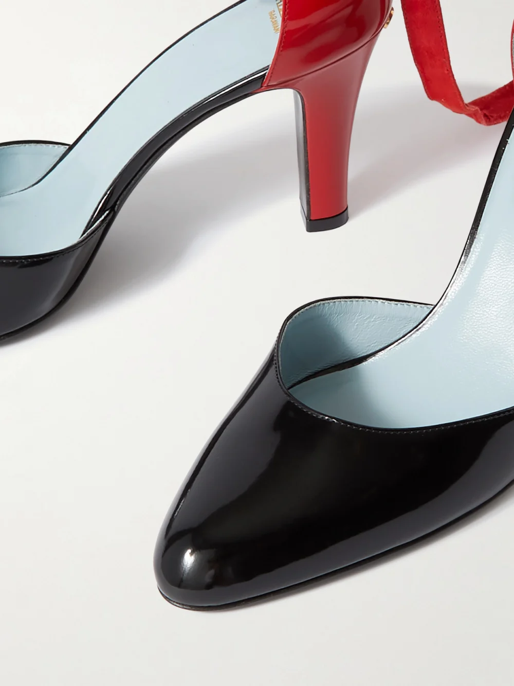 Close-up detail of the Valentino Garavani 85 Embellished Suede-trimmed Patent-leather Pumps