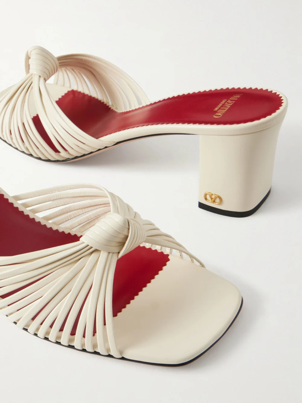 Close-up detail of the Valentino Garavani Annet 60 Woven Leather Mules