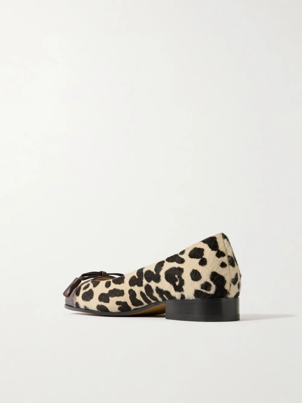 Back view of the Valentino Garavani Ballerina Leather-trimmed Leopard-print Calf Hair Flats