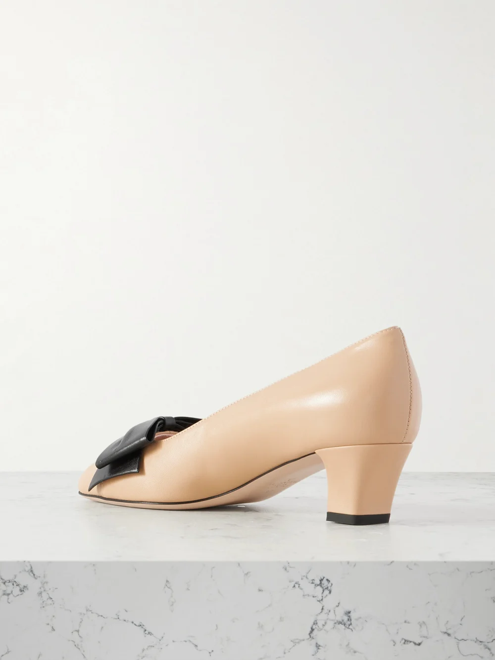 Back view of the Valentino Garavani Bowow 45 Bow-embellished Leather Pumps