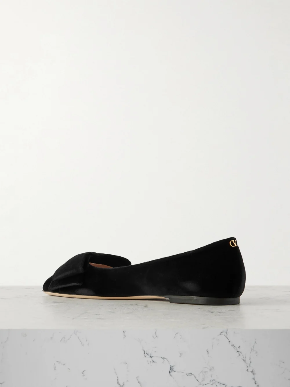 Back view of the Valentino Garavani Bowow Cutout Velvet Ballet Flats