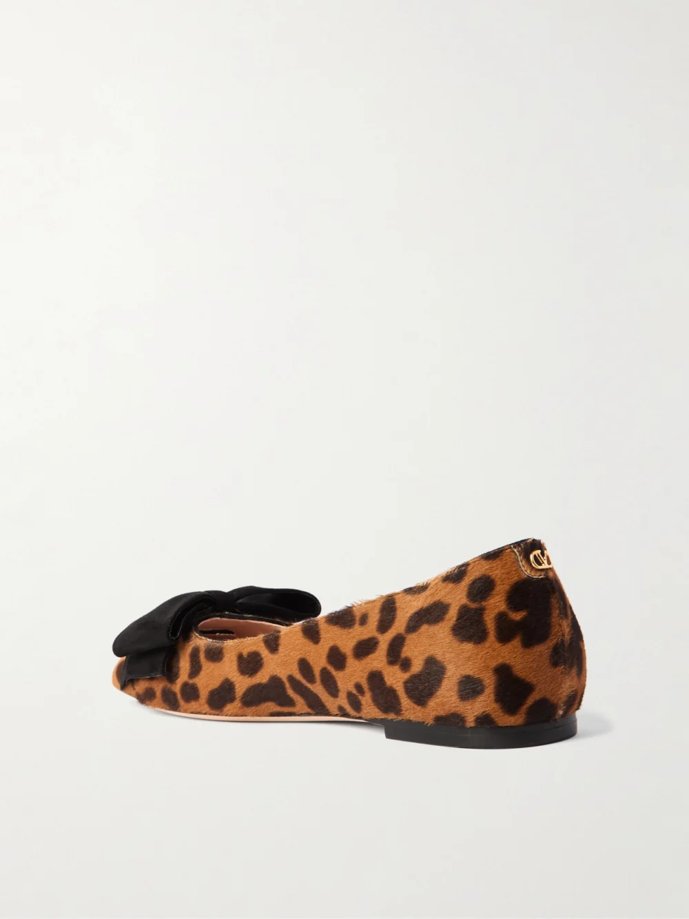 Back view of the Valentino Garavani Bowow Suede-trimmed Leopard-print Calf Hair Ballet Flats