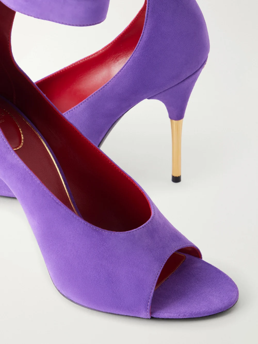 Close-up detail of the Valentino Garavani Fatale 105 Bow-detailed Suede Sandals
