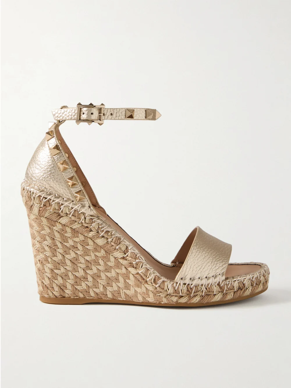 Valentino Garavani Rockstud 105 Metallic Textured-leather Espadrille Wedge Sandals in gold