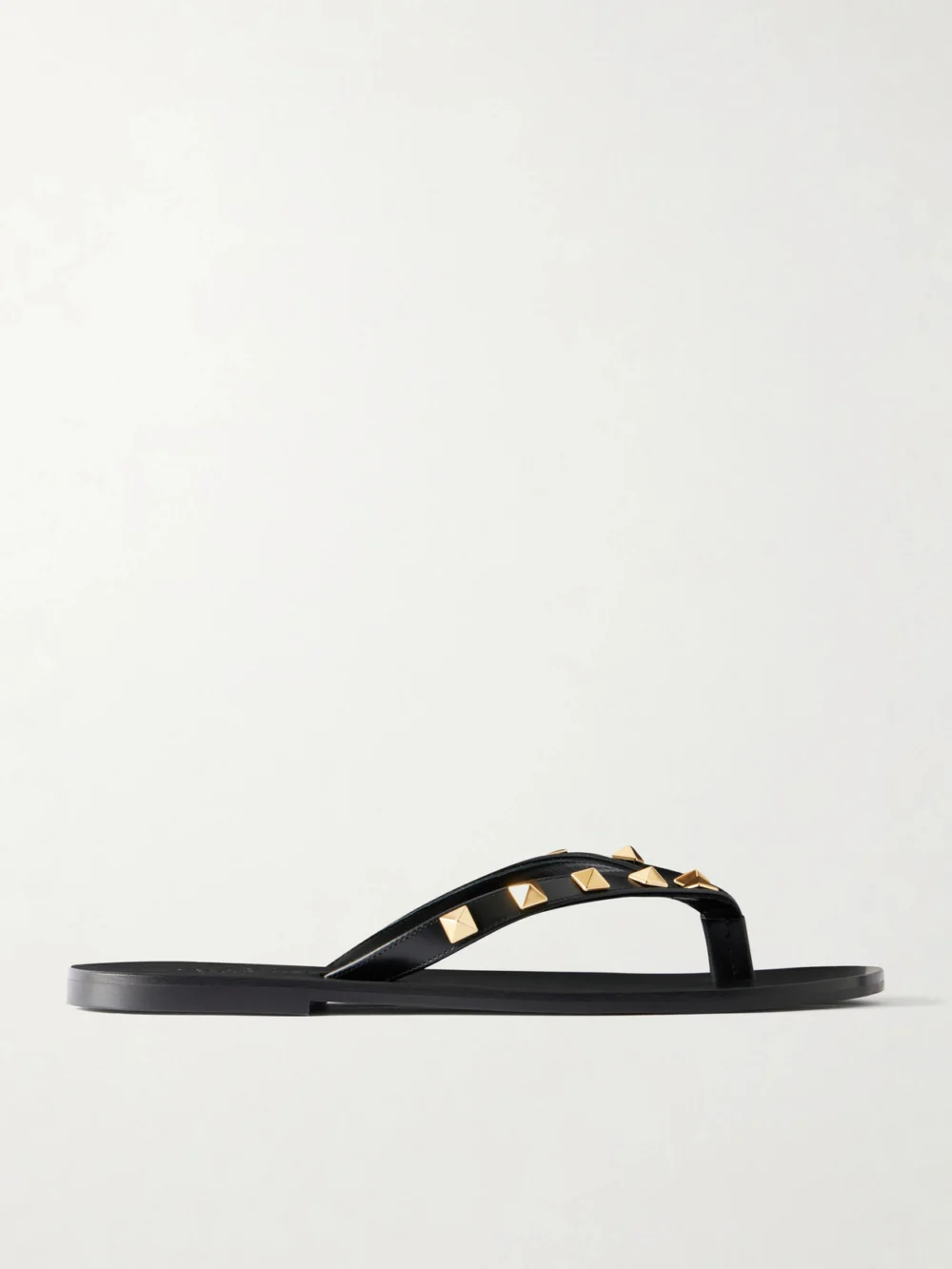 Valentino Garavani Rockstud Leather Thong Sandals in black