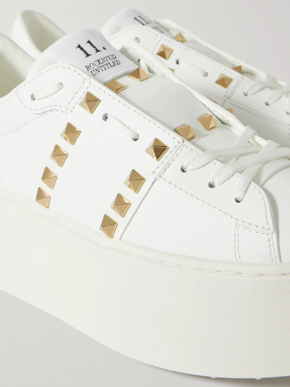 Close-up detail of the Valentino Garavani Valentino Garavani Rockstud Untitled Leather Platform Sneakers