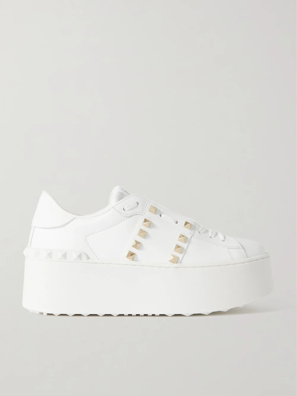 Valentino Garavani Valentino Garavani Rockstud Untitled Leather Platform Sneakers in white