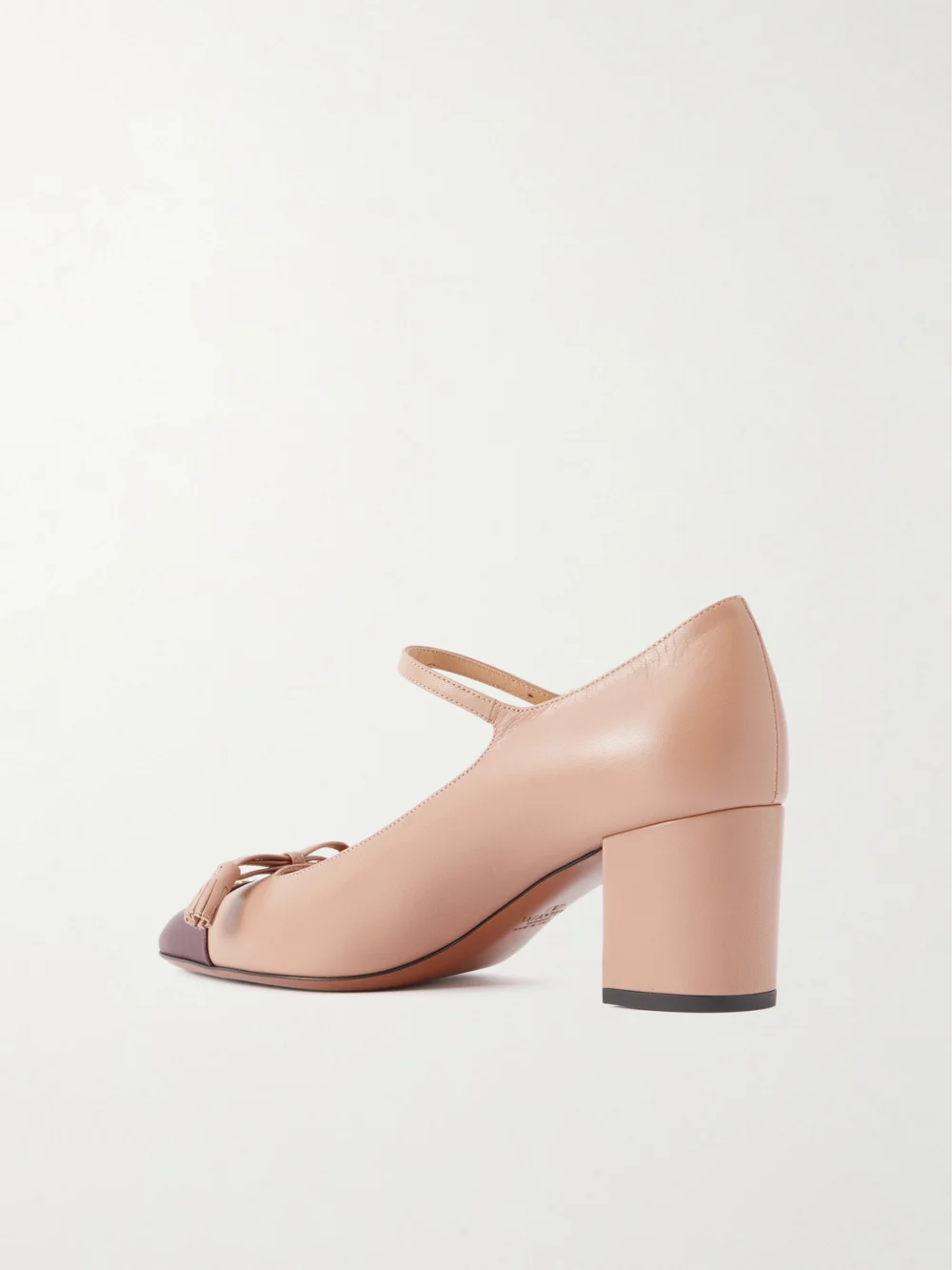Back view of the Valentino Garavani Valet Du Roi 60 Tasseled Bow-embellished Two-tone Leather Pumps