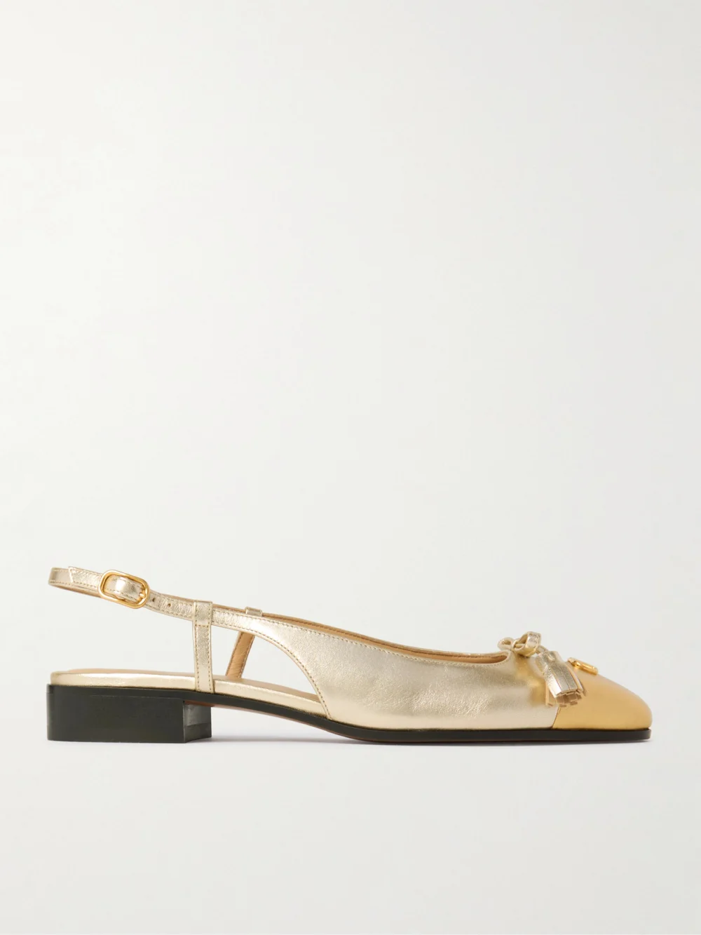 Valentino Garavani Valet Du Roi Tasseled Metallic Leather Slingback Pumps in gold