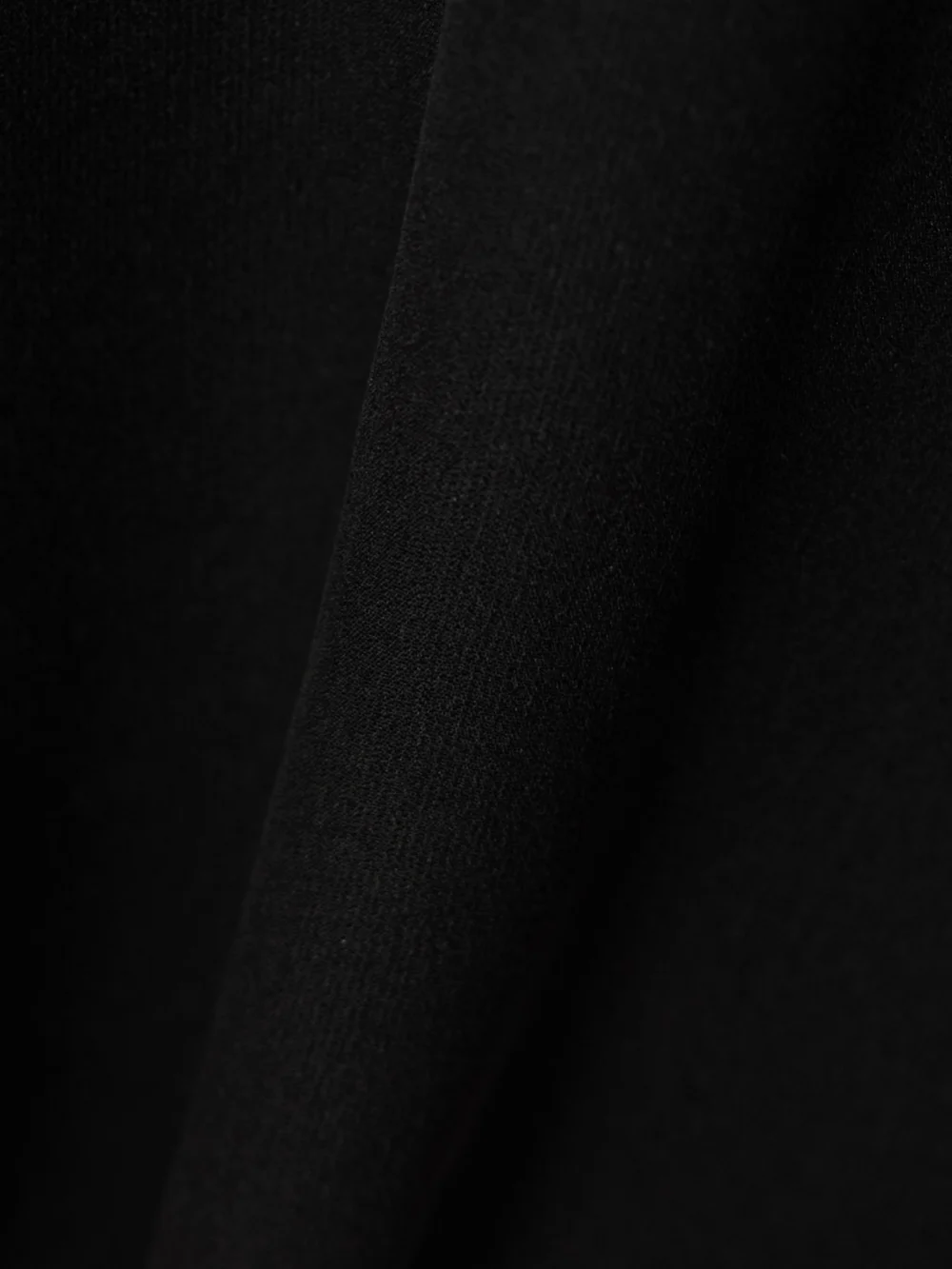 Close-up detail of the Veronica de Piante Alana Silk-georgette Blouse