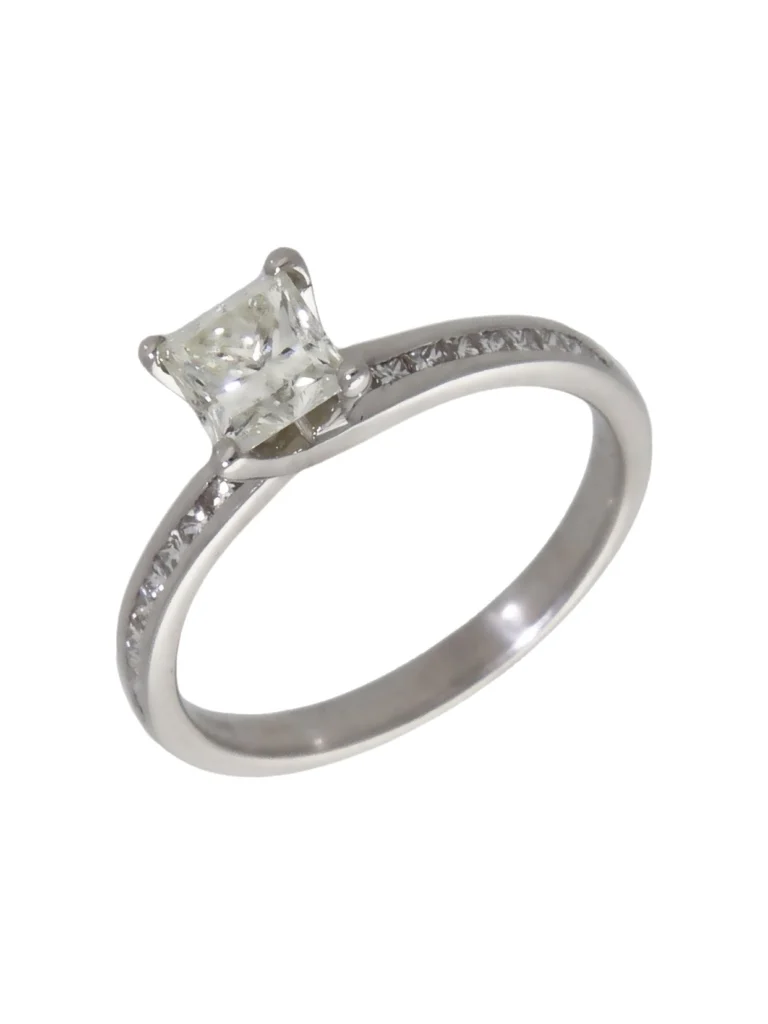 William May 18ct Gold 0.93ct Diamond Solitaire & Shoulders Ring