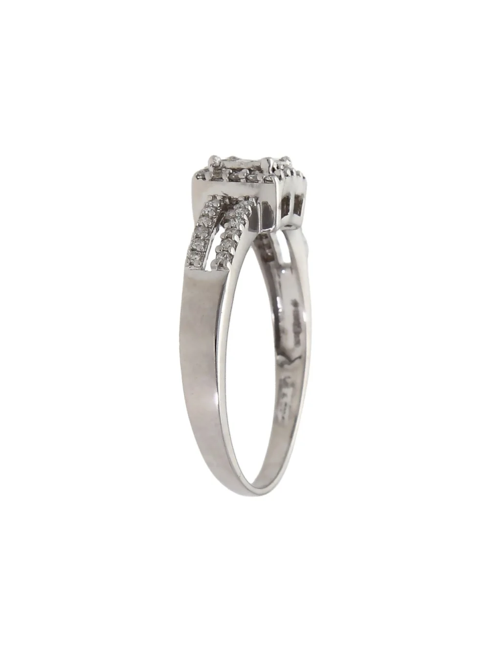 William May 18ct White Gold Mixed Cut Diamond Cluster Ring, view 2