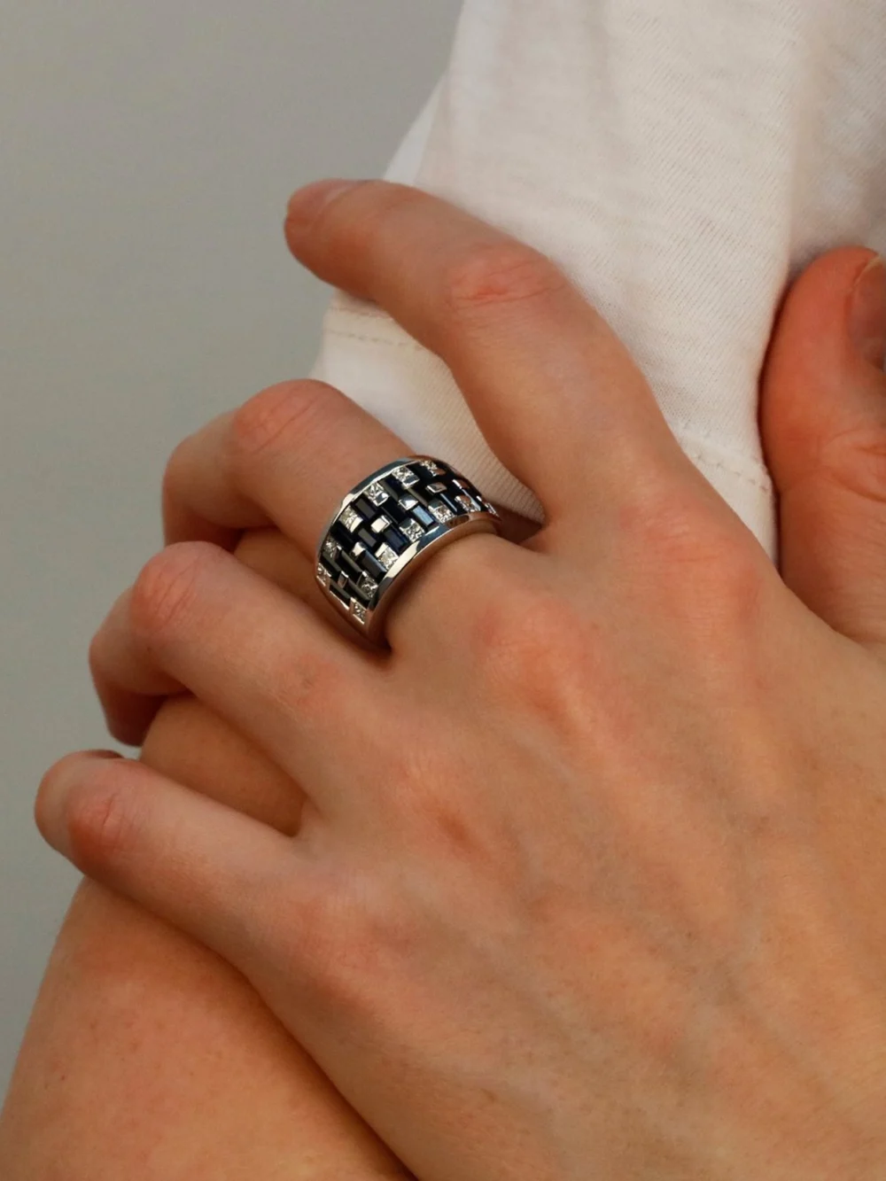 William May 18ct White Gold Sapphire & Diamond Multi Row Ring, view 2