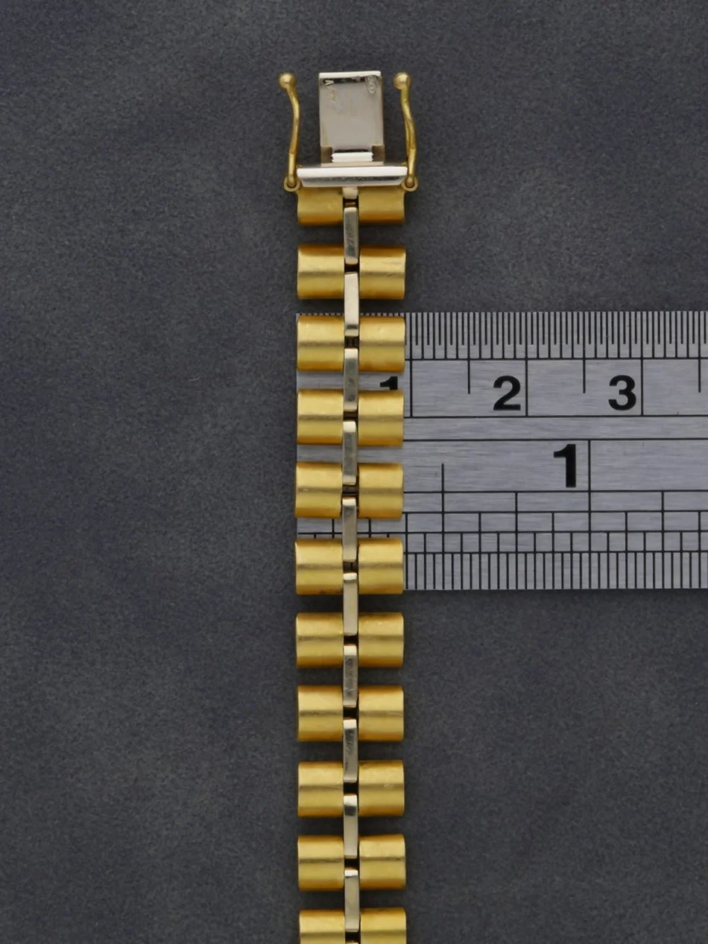 William May 18ct Yellow & White Gold 7.5" Bar Link Bracelet, view 4