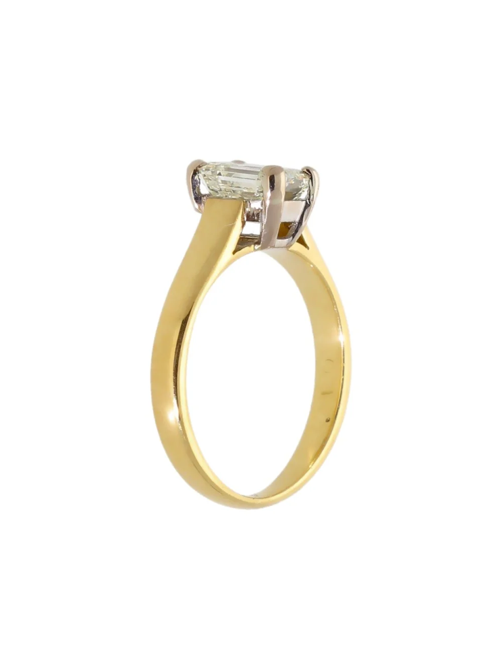 William May 18ct Yellow Gold 1.10 Carat Diamond Solitaire Ring, view 3