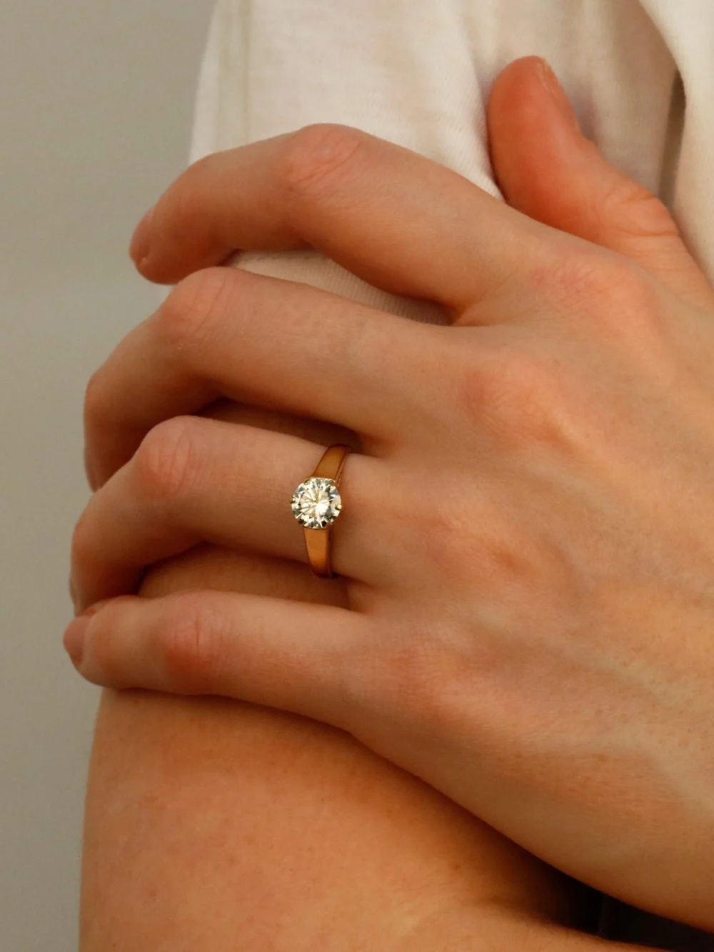 William May 18ct Yellow Gold 1.16ct Diamond Solitaire Ring, view 2
