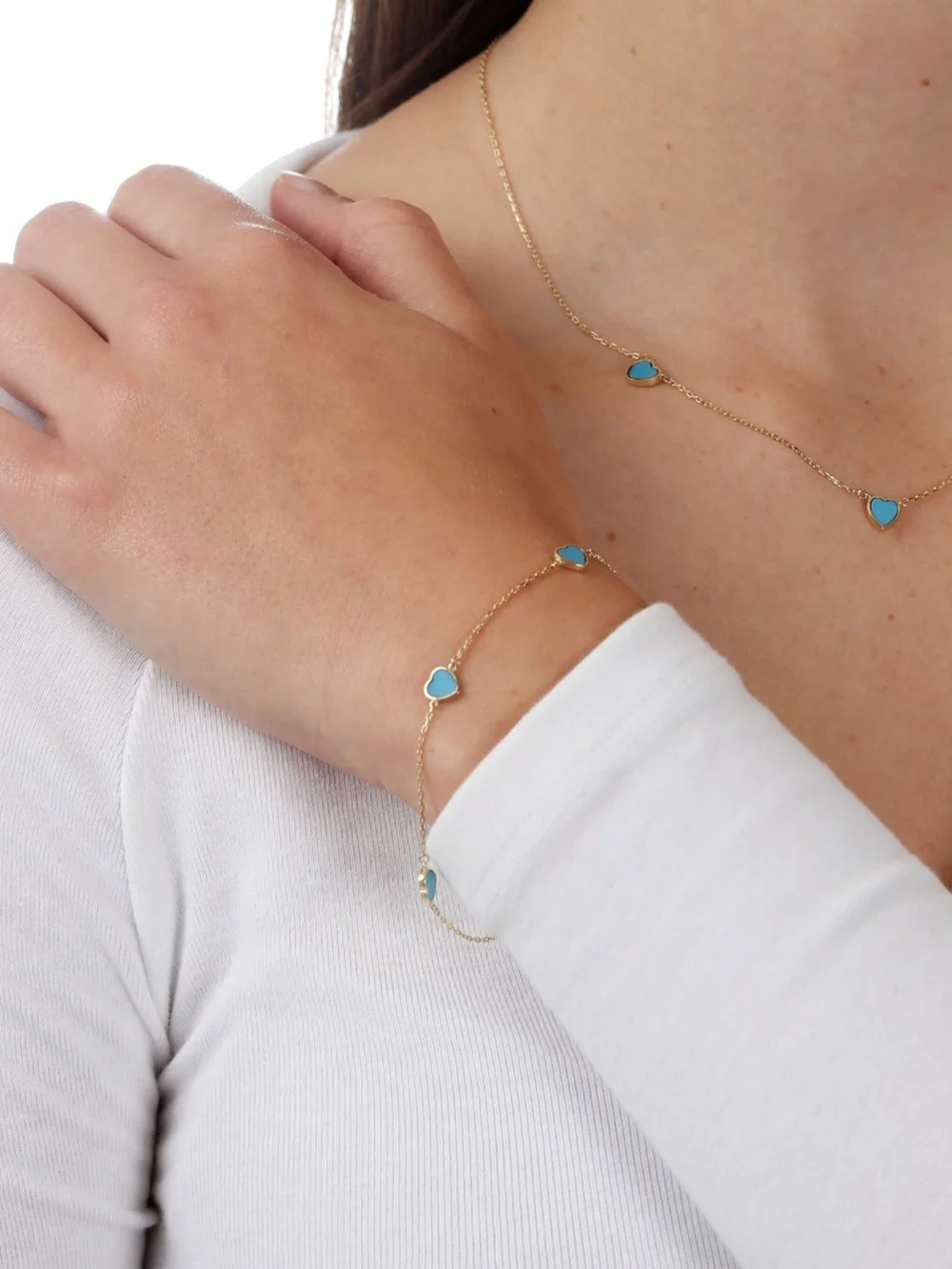 William May 9ct Gold 7.5" Synthetic Turquoise Triple Heart Bracelet, view 2