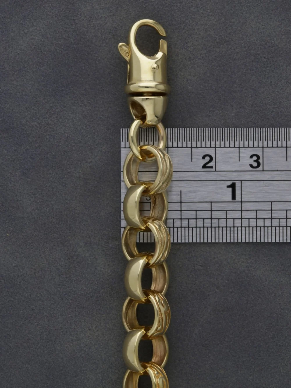 William May 9ct Gold 8" Patterned & Polished Belcher Bracelet, view 3