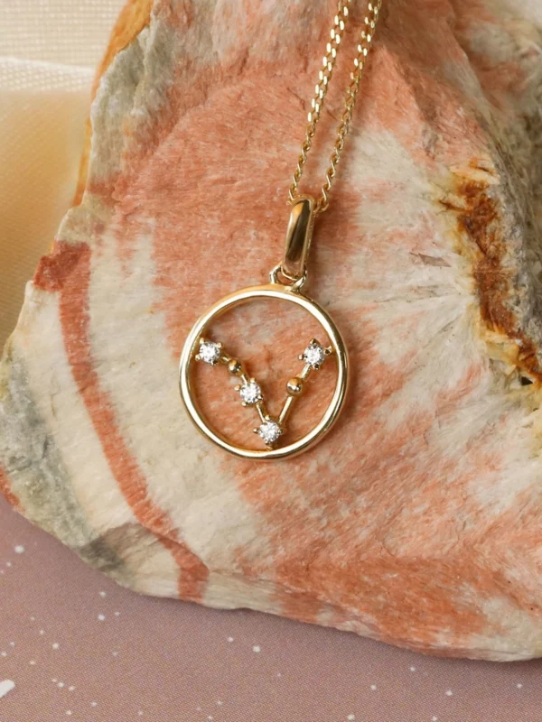 William May 9ct Gold Pisces Constellation Cubic Zirconia Pendant & Chain