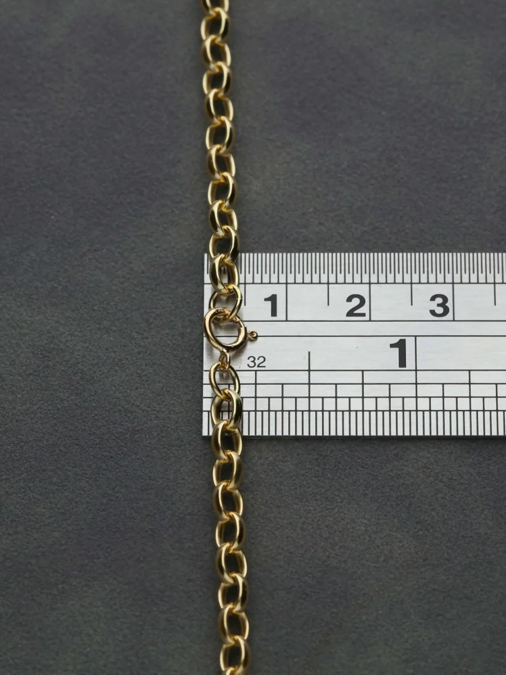 William May 9ct Yellow Gold 18 Inch Belcher Chain Necklace, view 2