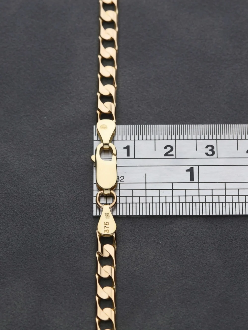 William May 9ct Yellow Gold 18 Inch Curb Chain Necklace, view 2
