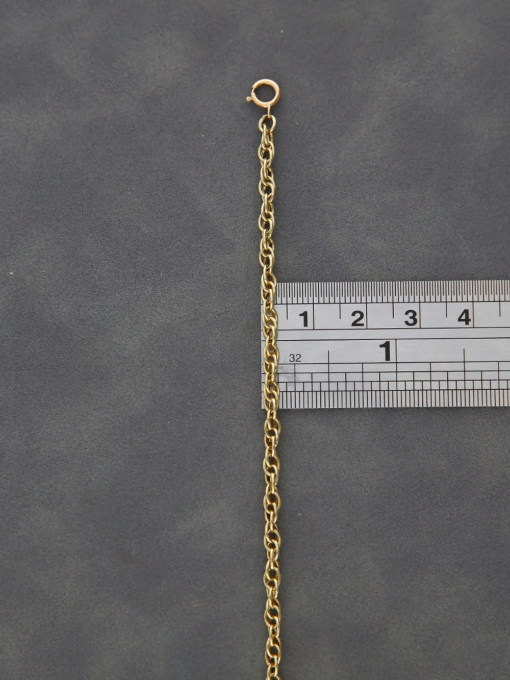 William May 9ct Yellow Gold 24" P.o.w Twist Link Chain Necklace, view 2
