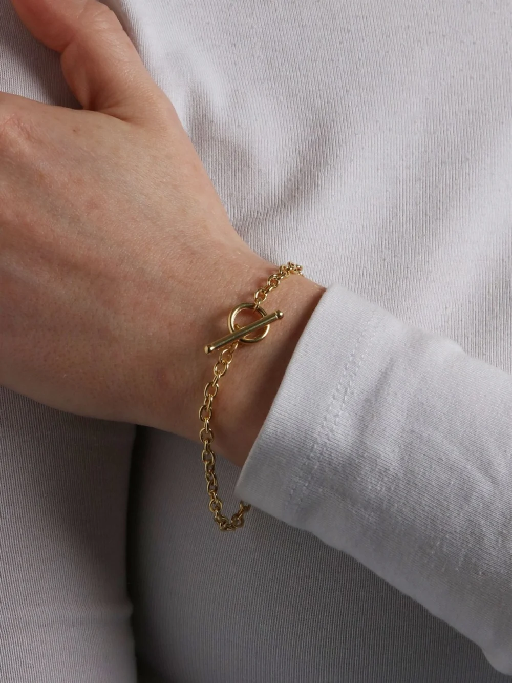 William May 9ct Yellow Gold 7.5" Belcher Link T-Bar Lariat Bracelet, view 2