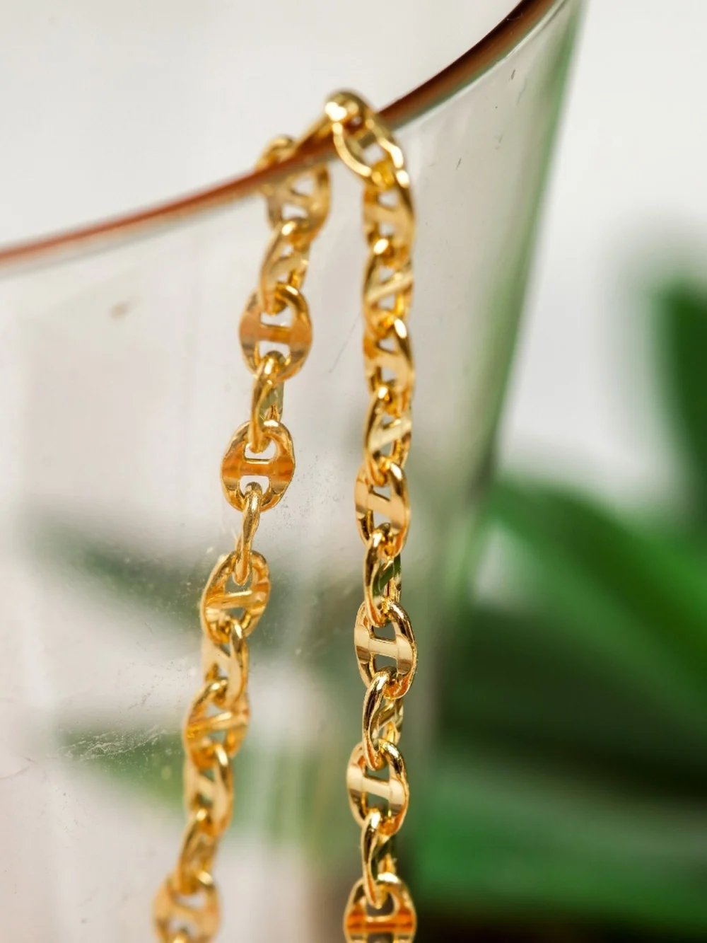 William May 9ct Yellow Gold 7.5" Hollow Anchor Link Bracelet, view 3