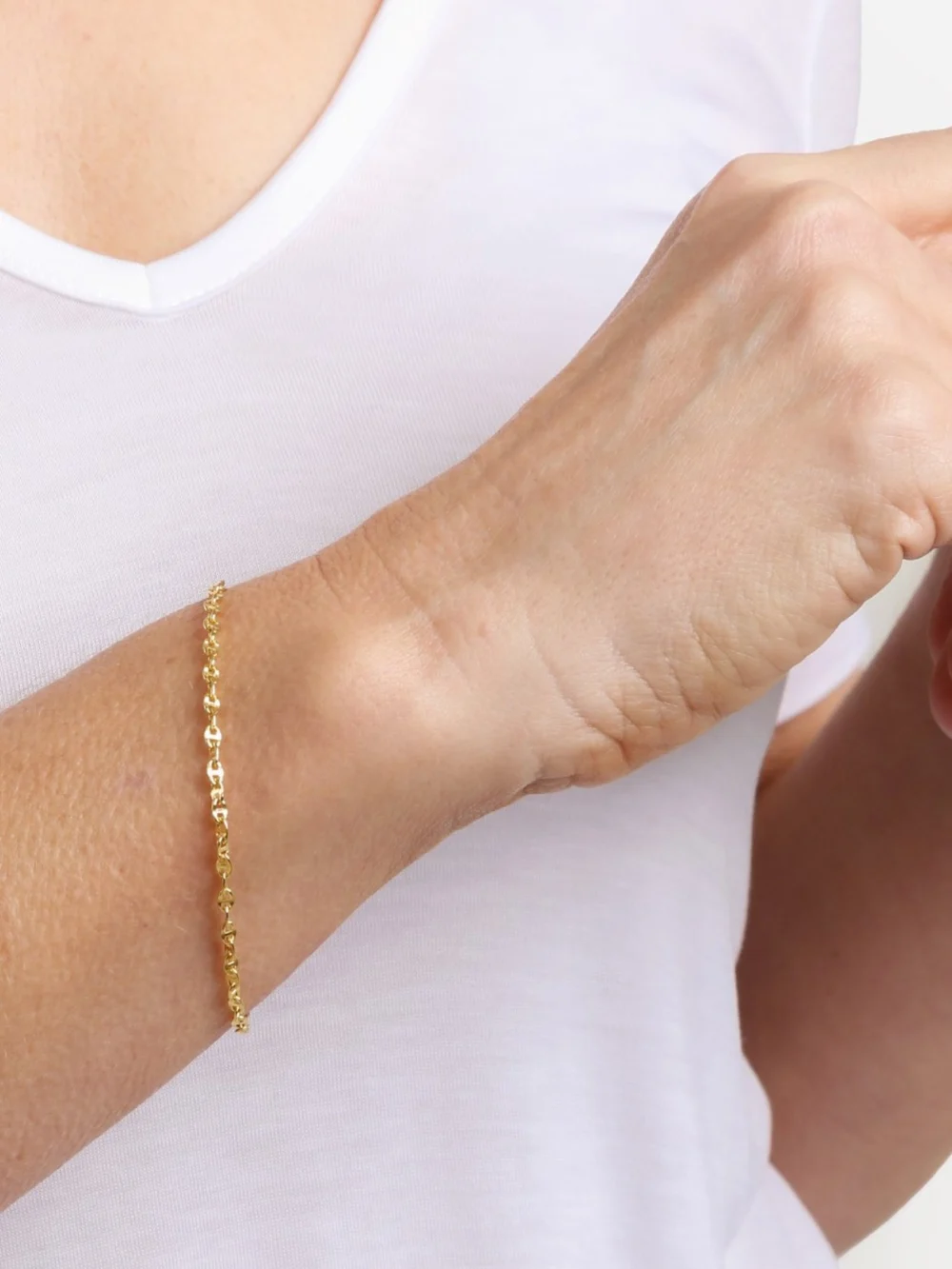 William May 9ct Yellow Gold 7.5" Hollow Anchor Link Bracelet, view 4
