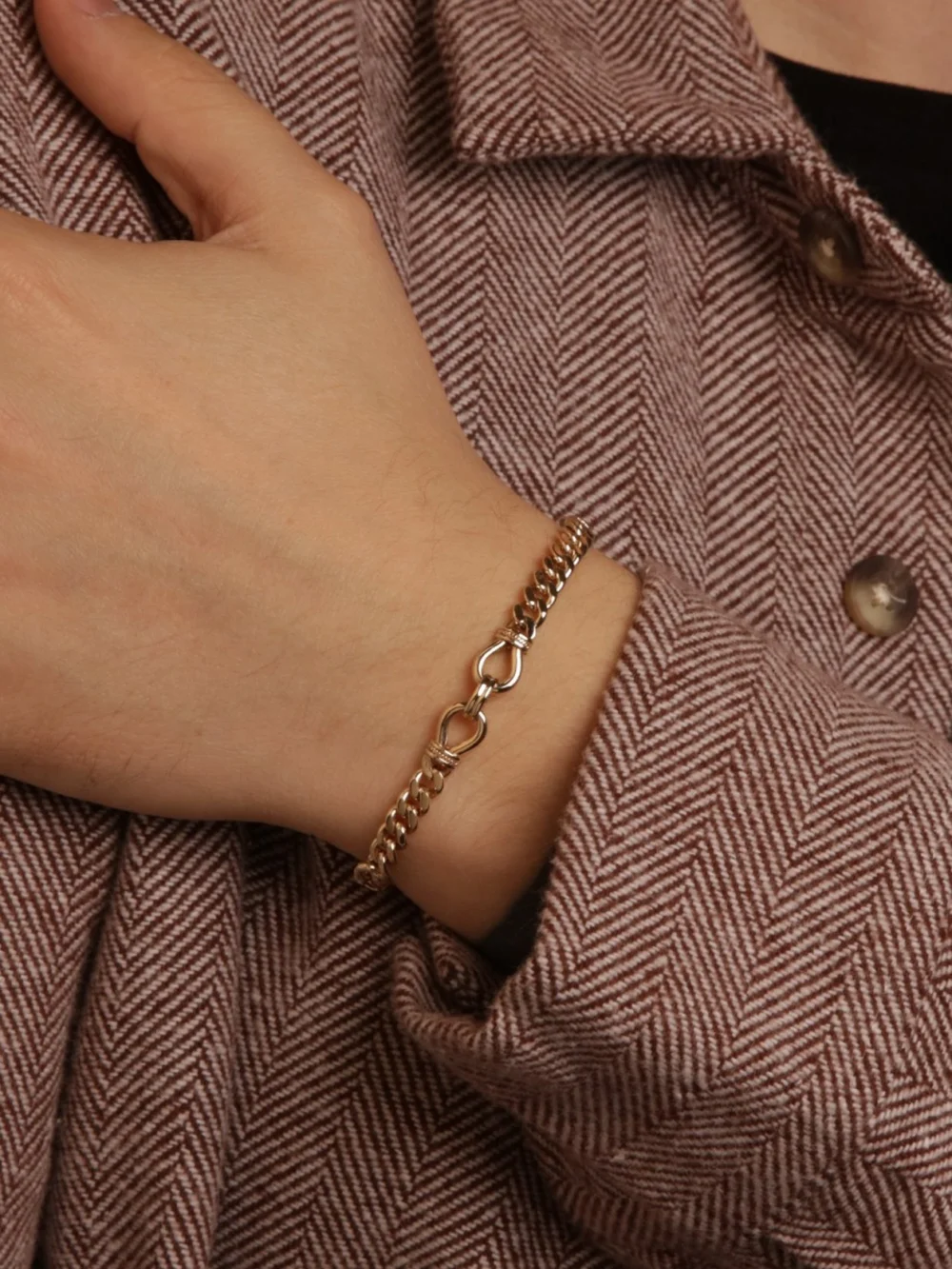 William May 9ct Yellow Gold 7.75" Fancy Curb Link Bracelet, view 2