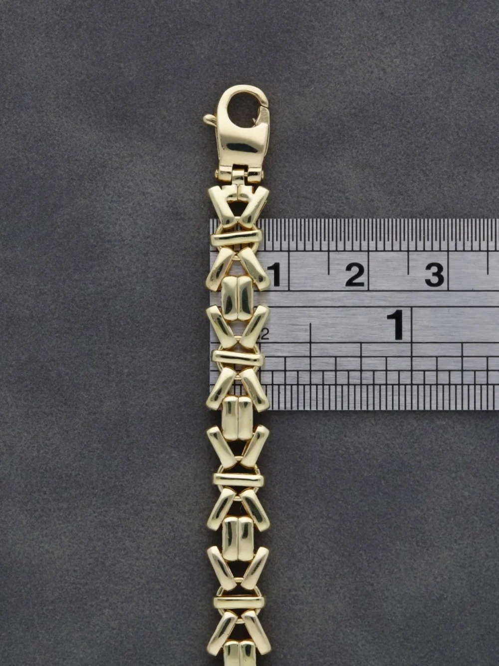 William May 9ct Yellow Gold 8" Fancy Bow Link Bracelet, view 2