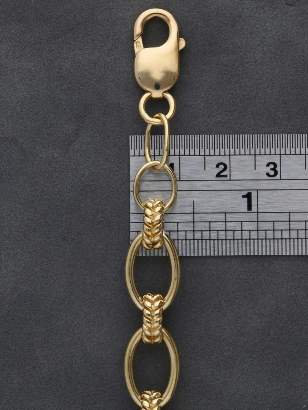 William May 9ct Yellow Gold 8.25" Fancy Oval Link Bracelet, view 3