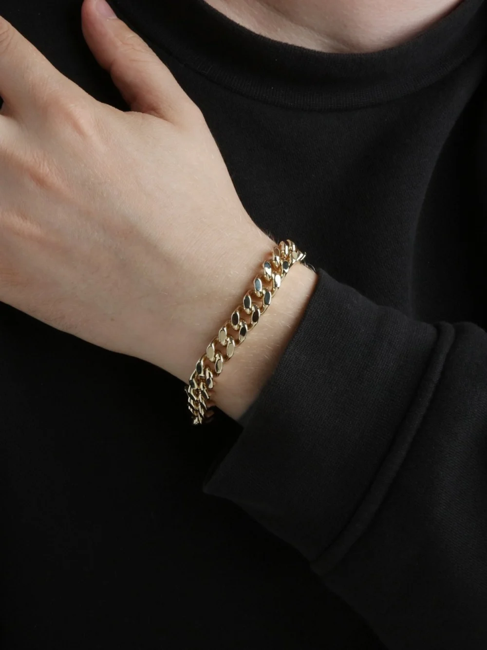 William May 9ct Yellow Gold 8.5" Heavy Curb Bracelet, view 3