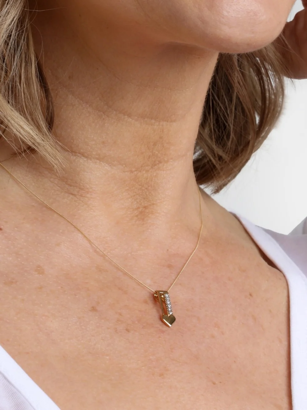 William May 9ct Yellow Gold Cubic Zirconia Arrow Heart 18" Necklace, view 3