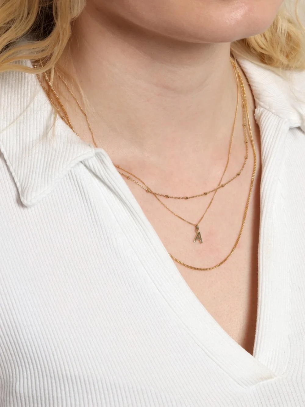 William May 9ct Yellow Gold Diamond-Cut Curb Link Chain Necklace, view 3