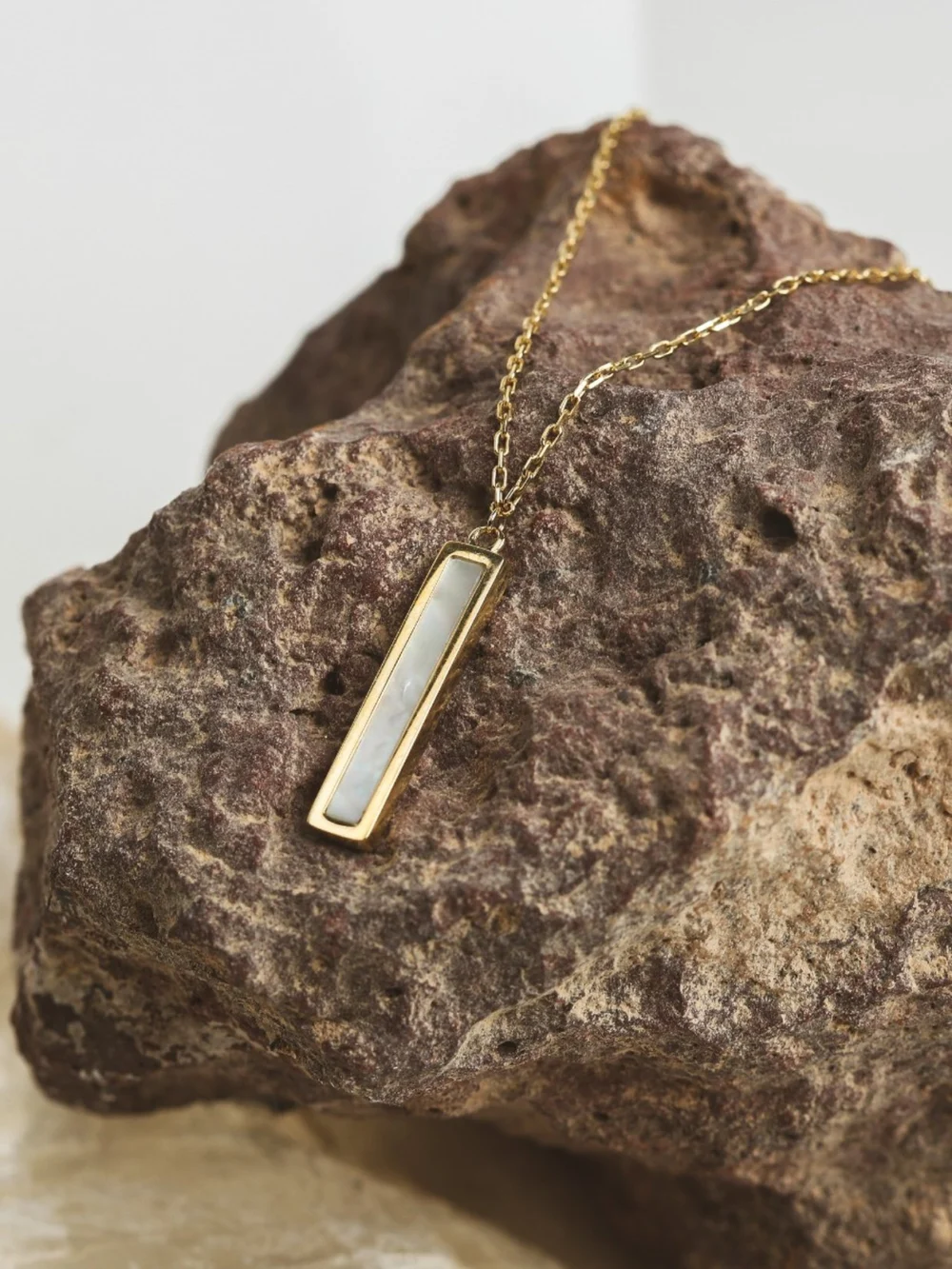 William May 9ct Yellow Gold Mother of Pearl Bar Adjustable Necklace