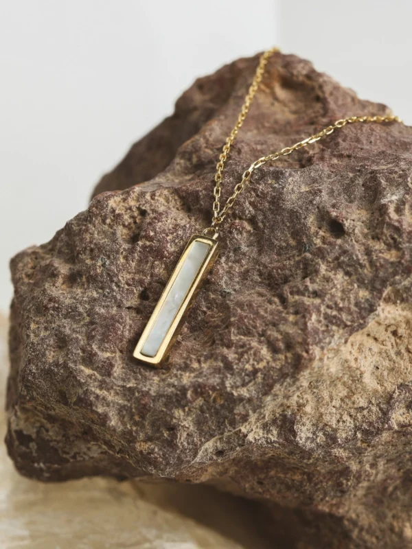 William May 9ct Yellow Gold Mother of Pearl Bar Adjustable Necklace
