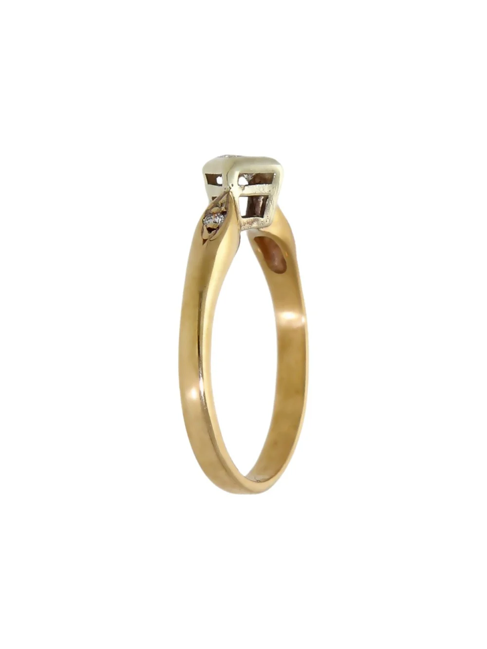 William May 9ct Yellow Gold Princess Cut Diamond Solitaire Ring, view 2