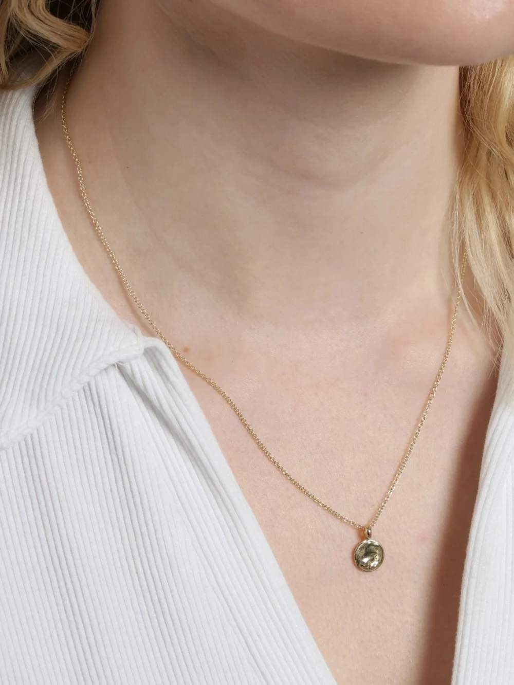 William May 9ct Yellow Gold Textured Small Disc Pendant & 18" Necklace, view 2