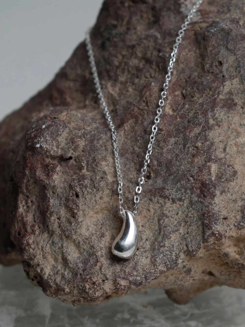 William May Sterling Silver Water Drop Pendant & 16" Chain Necklace